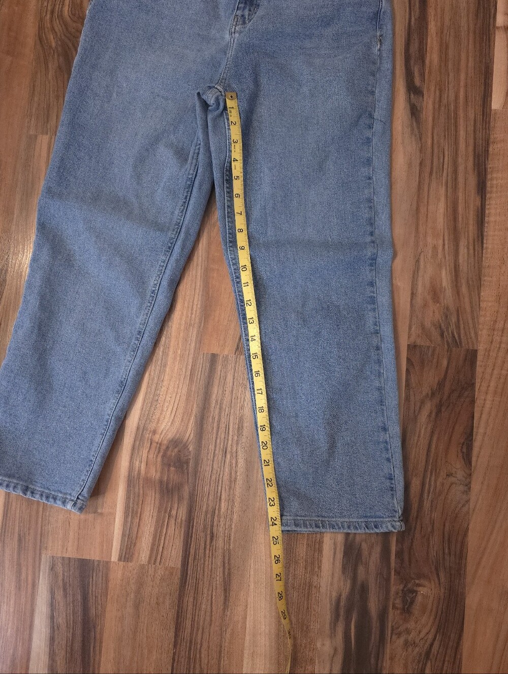 Calvin Klein Jeans Women’s Size 10 Light Wash High Rise Straight Mom Jeans Y2K - Picture 4 of 8